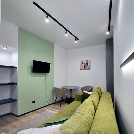 Apartment In The City Center Near The Park リヴィウ エクステリア 写真