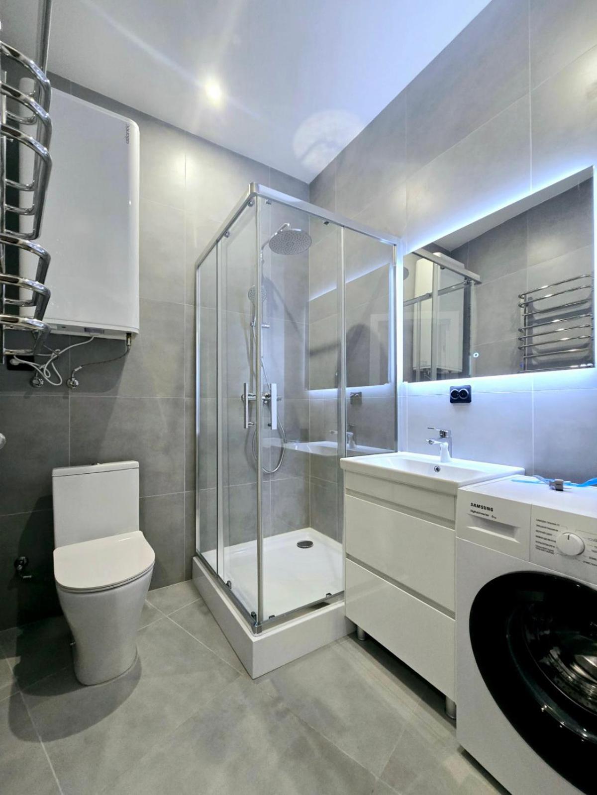Apartment In The City Center Near The Park リヴィウ エクステリア 写真
